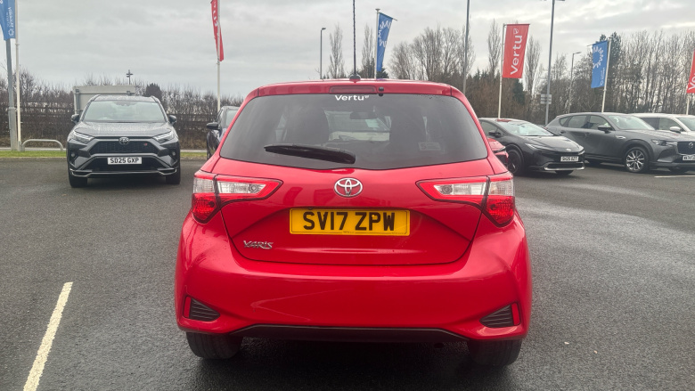 Toyota Yaris 1.5 VVT-i Design 5dr Petrol Hatchback